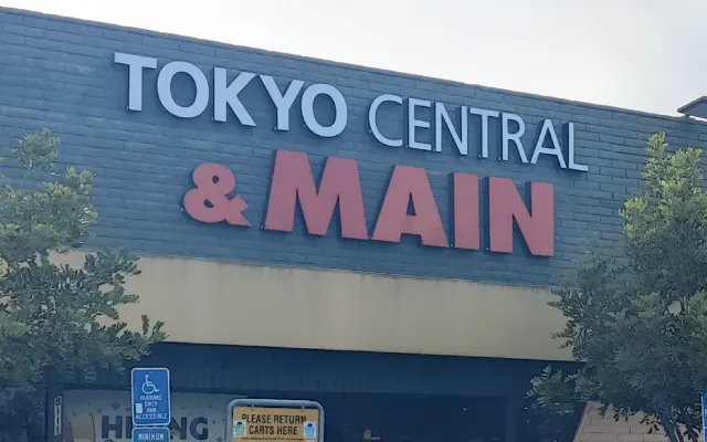 Tokyo Central & Main: San Diego storefront